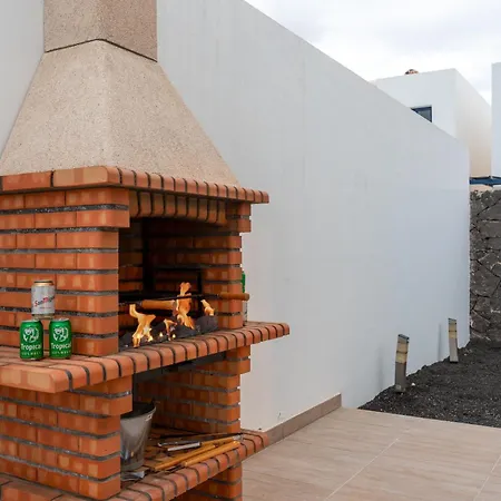 240 - Casa Serena By Now Ltd Villa Playa Blanca (Lanzarote)